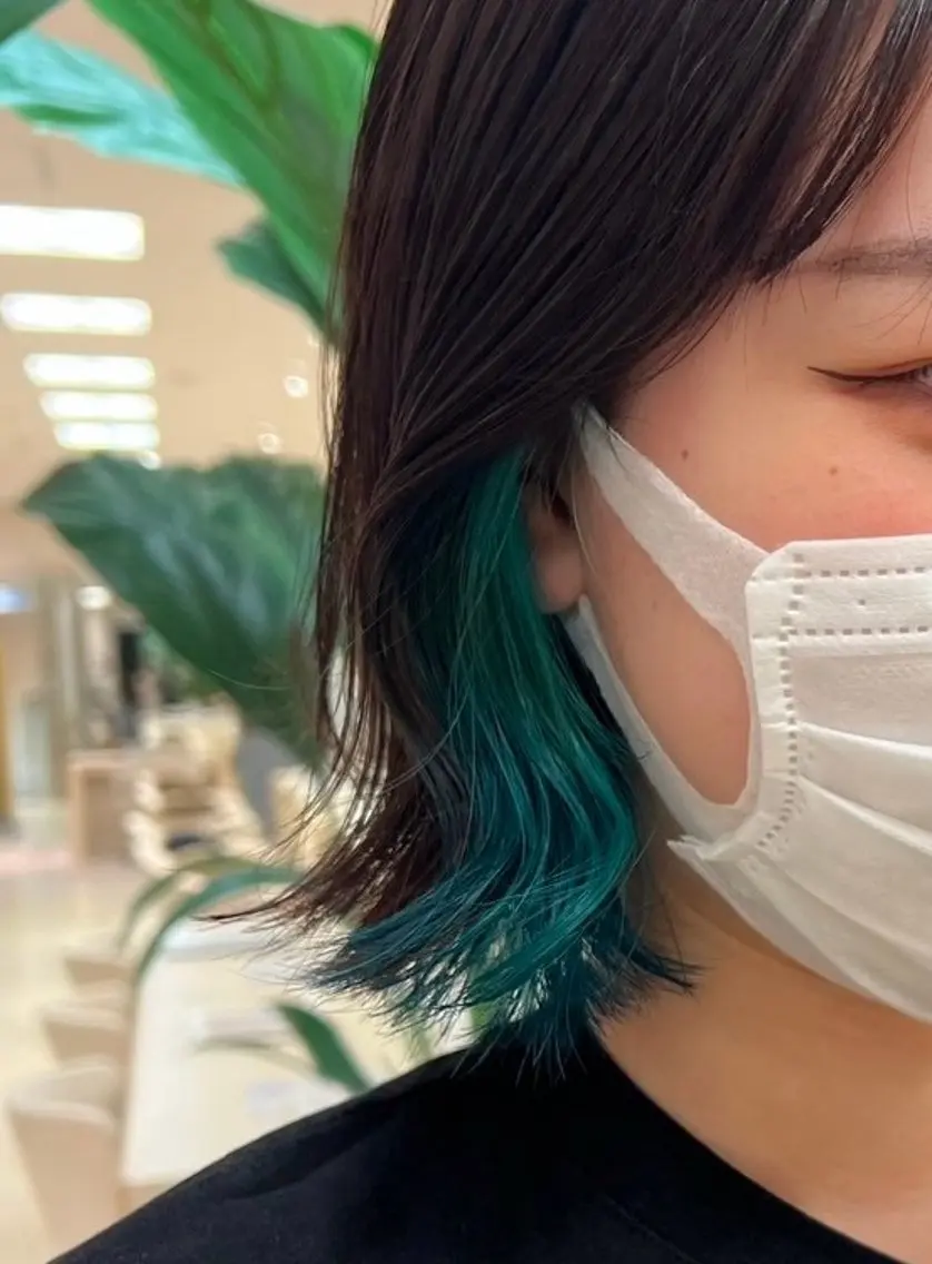 ショート カラー イヤリングカラー 艶髪 黄金比みくのヘアスタイル