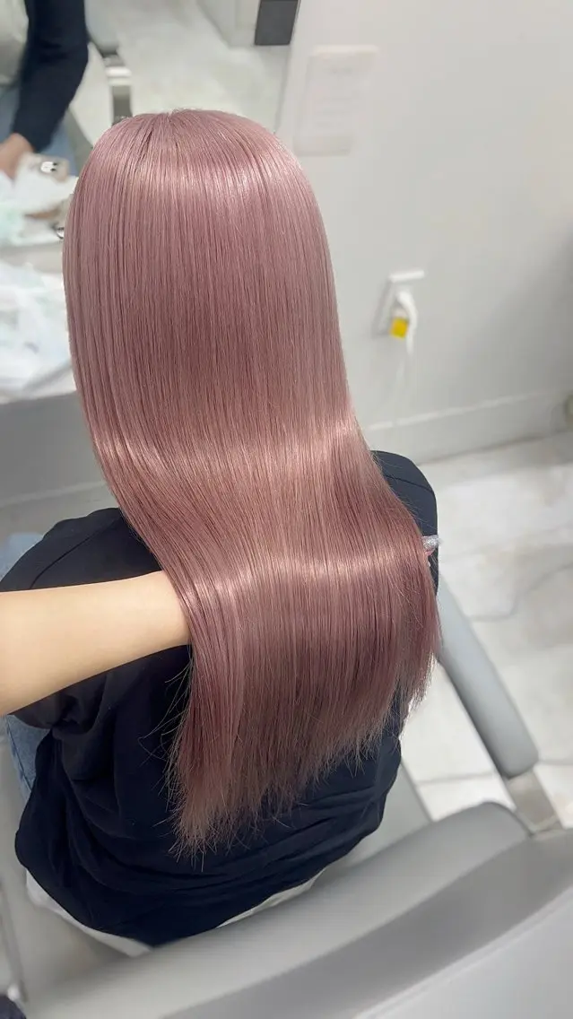 セミロング カラー カット ヘアカラー トリートメント ヘアセット クルミ🤍推し活 🎀ピンクカラーのヘアスタイル
