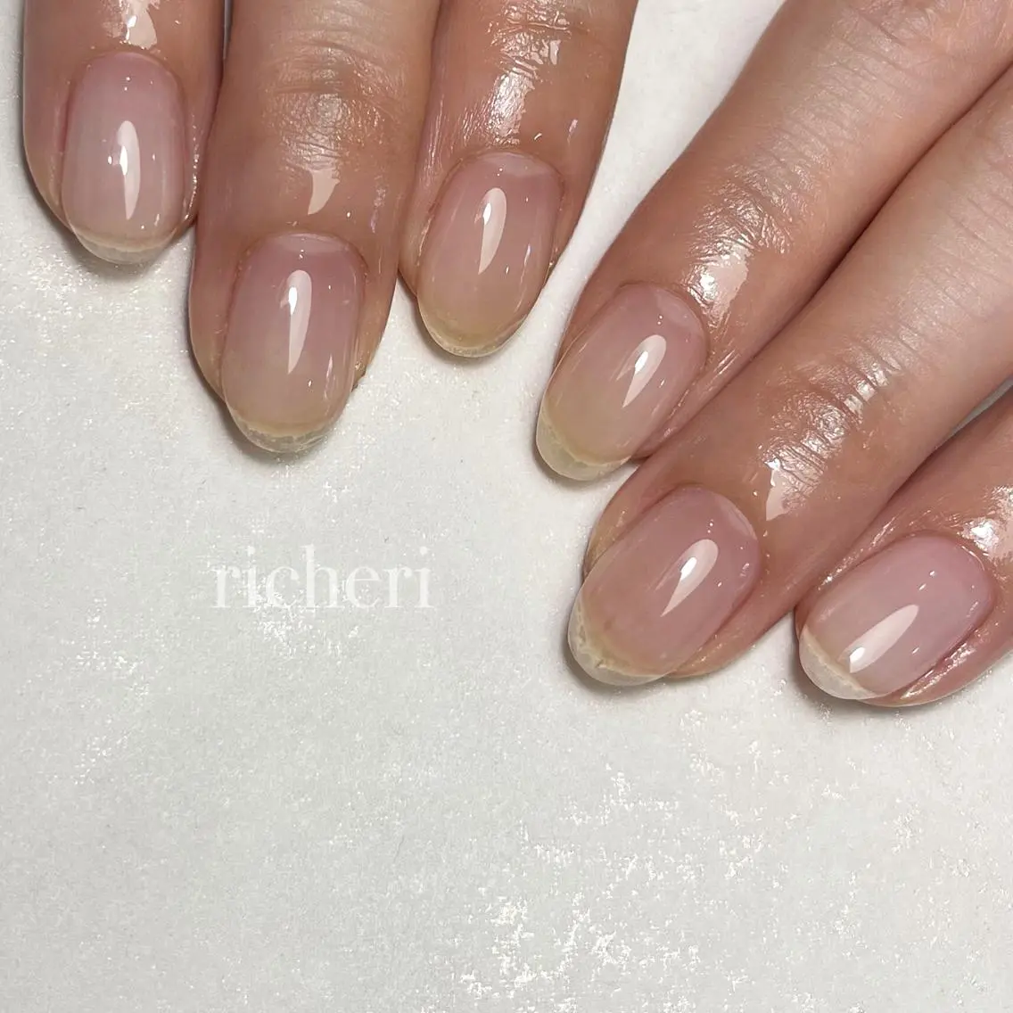 ミディアム ネイル ハンドネイル richeri beautyのエステ・リラクイメージ