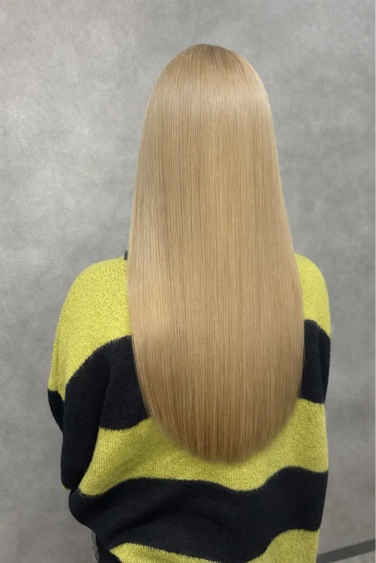 ロング カラー ベージュカラー ブリーチ 透明感カラー ミルクティーベージュ ヘアカラー トリートメント ミルクティー職人× HIROSEのヘアスタイル