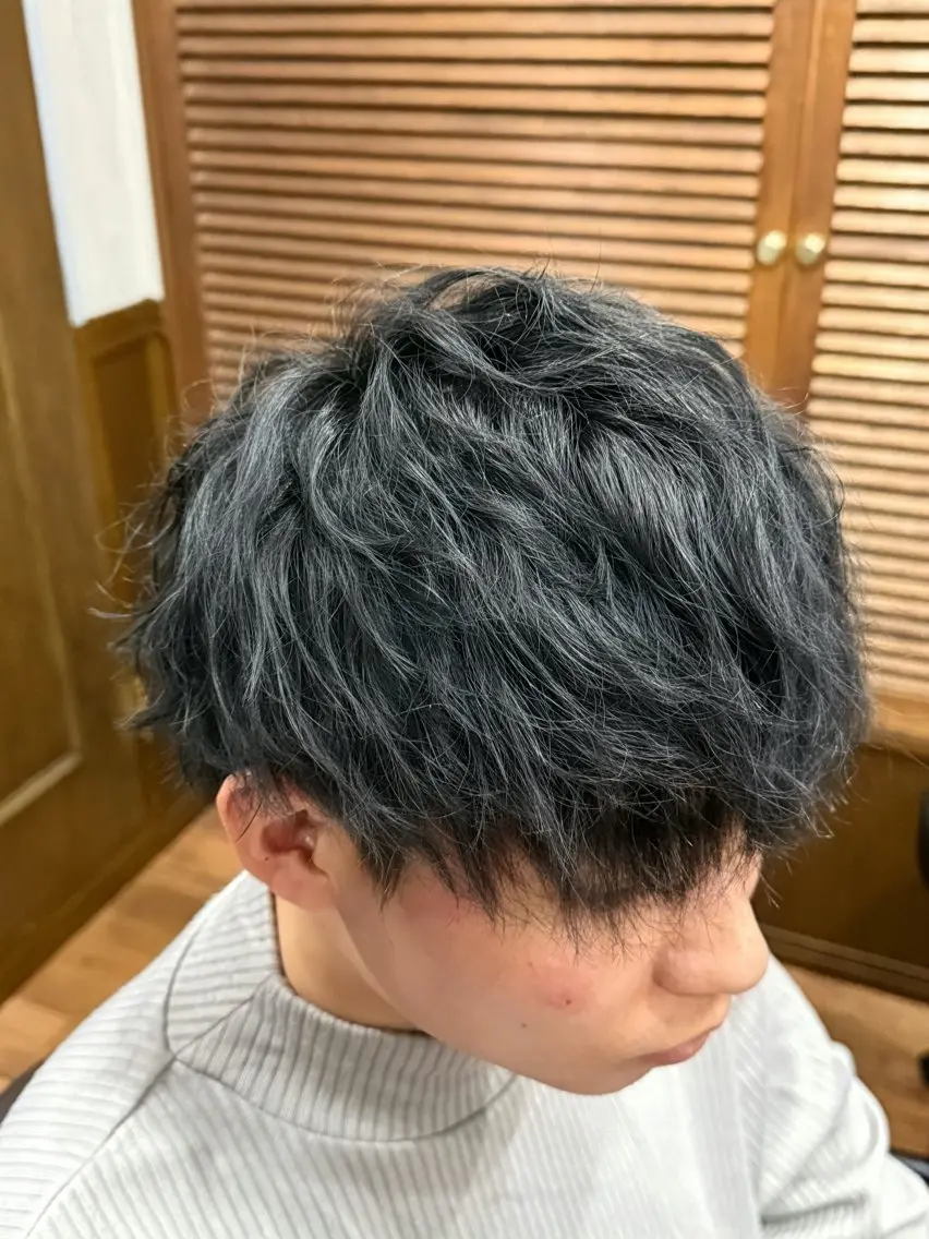 パーマ メンズ レイヤーカット/前髪 顔まわり/大田哲也のヘアスタイル