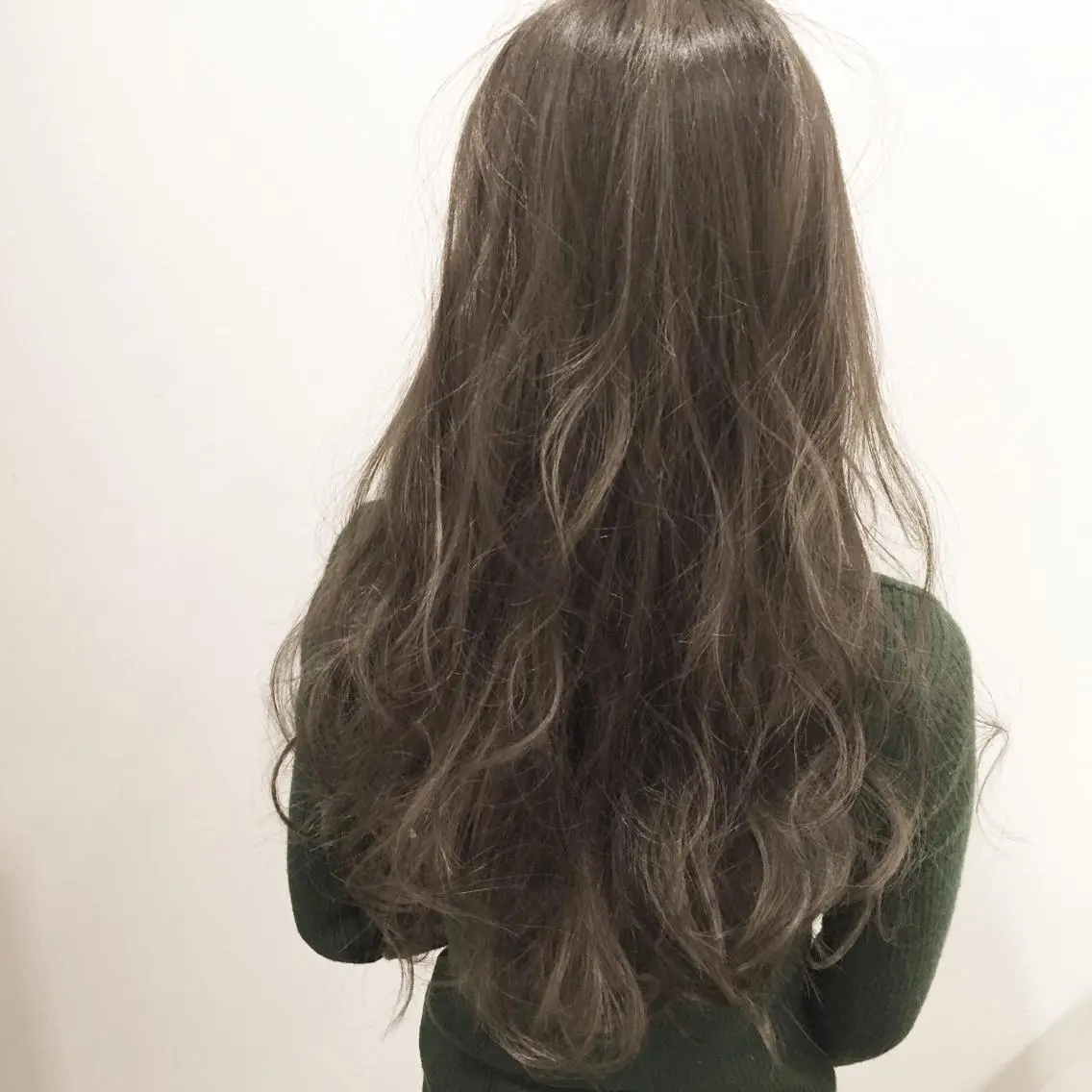 ショート ミディアム セミロング ロング カラー パーマ ヘアアレンジ メンズ キッズ 髪質改善 カラー専門店のヘアスタイル