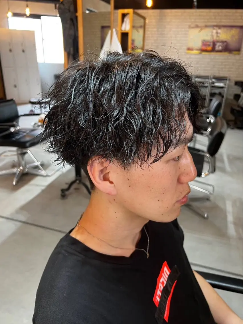 ショート パーマ メンズ ツイスパ特化 石川 歳也のヘアスタイル