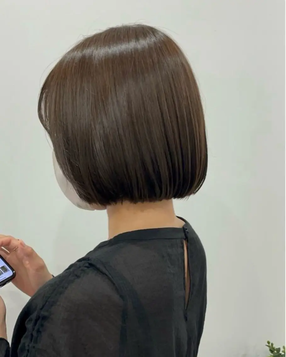 ミディアム カット ヘアカラー トリートメント ニシザカ マナのヘアスタイル