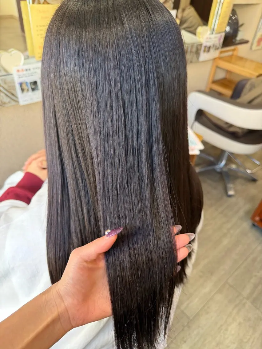 セミロング 縮毛矯正 カット 縮毛矯正 トリートメント 勘場 万菜華のヘアスタイル