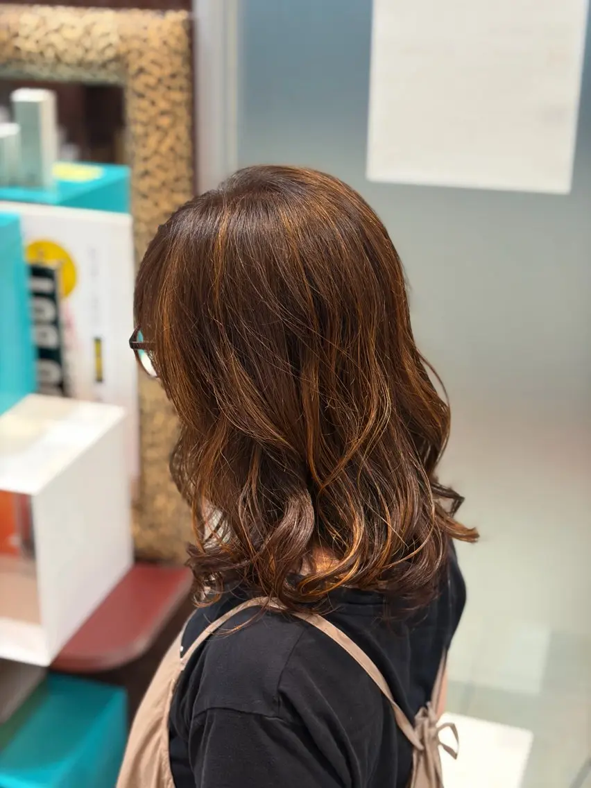 セミロング カラー 長谷川 賢治のヘアスタイル