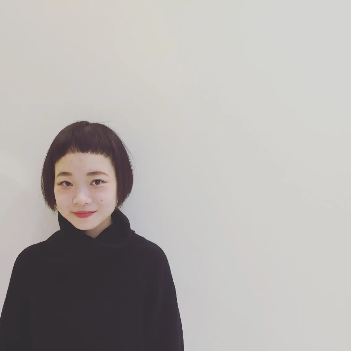 ショート オン眉 ハイトーン×髪質改善 KENTAのヘアスタイル