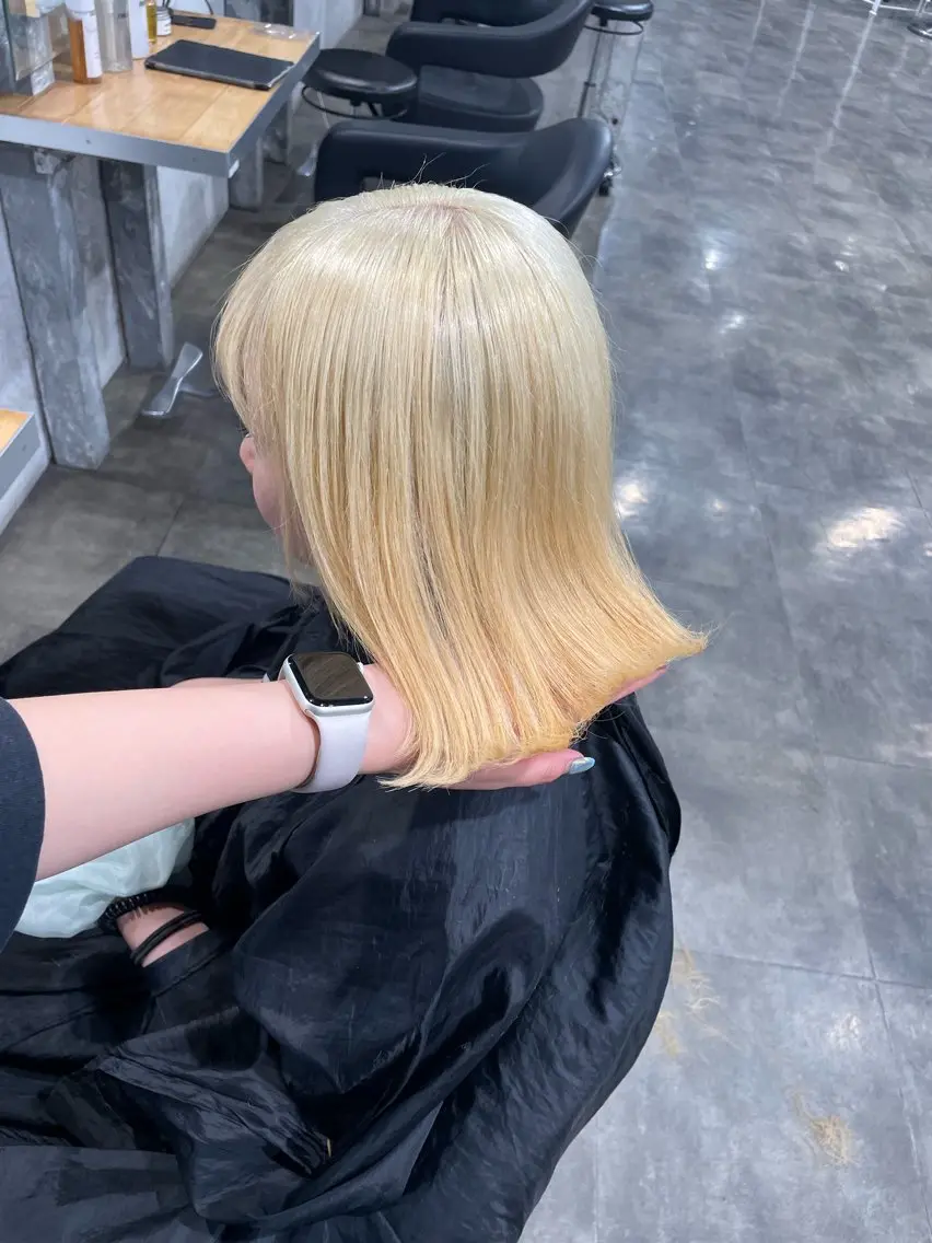 ミディアム カラー ヘアカラー ハイトーン 横浜💞ミオのヘアスタイル