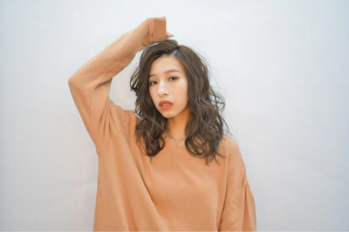ミディアム 豊中駅3分eha レッスンモデルのヘアスタイル