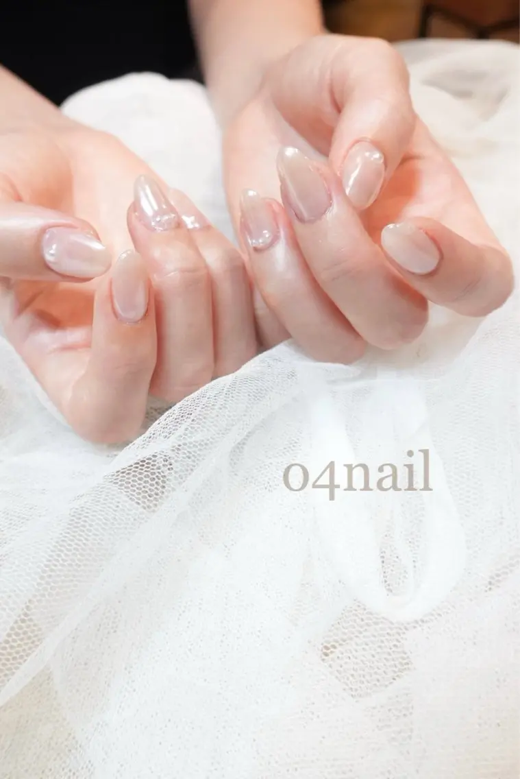ネイル オーロラネイル オフィスネイル ホワイト ハンドネイル o4nail___ ARISAのネイルデザイン
