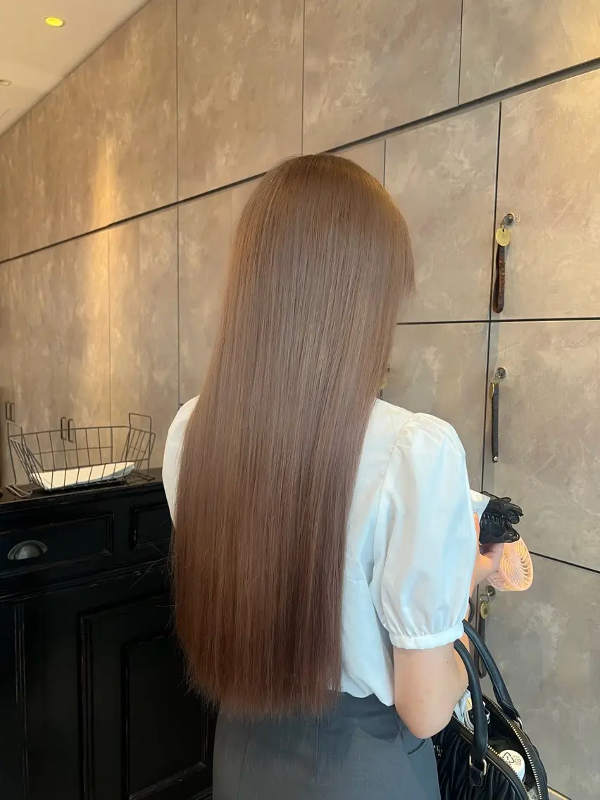 ロング カラー 🎀ハイトーン・艶 カラー HANA🎀のヘアスタイル