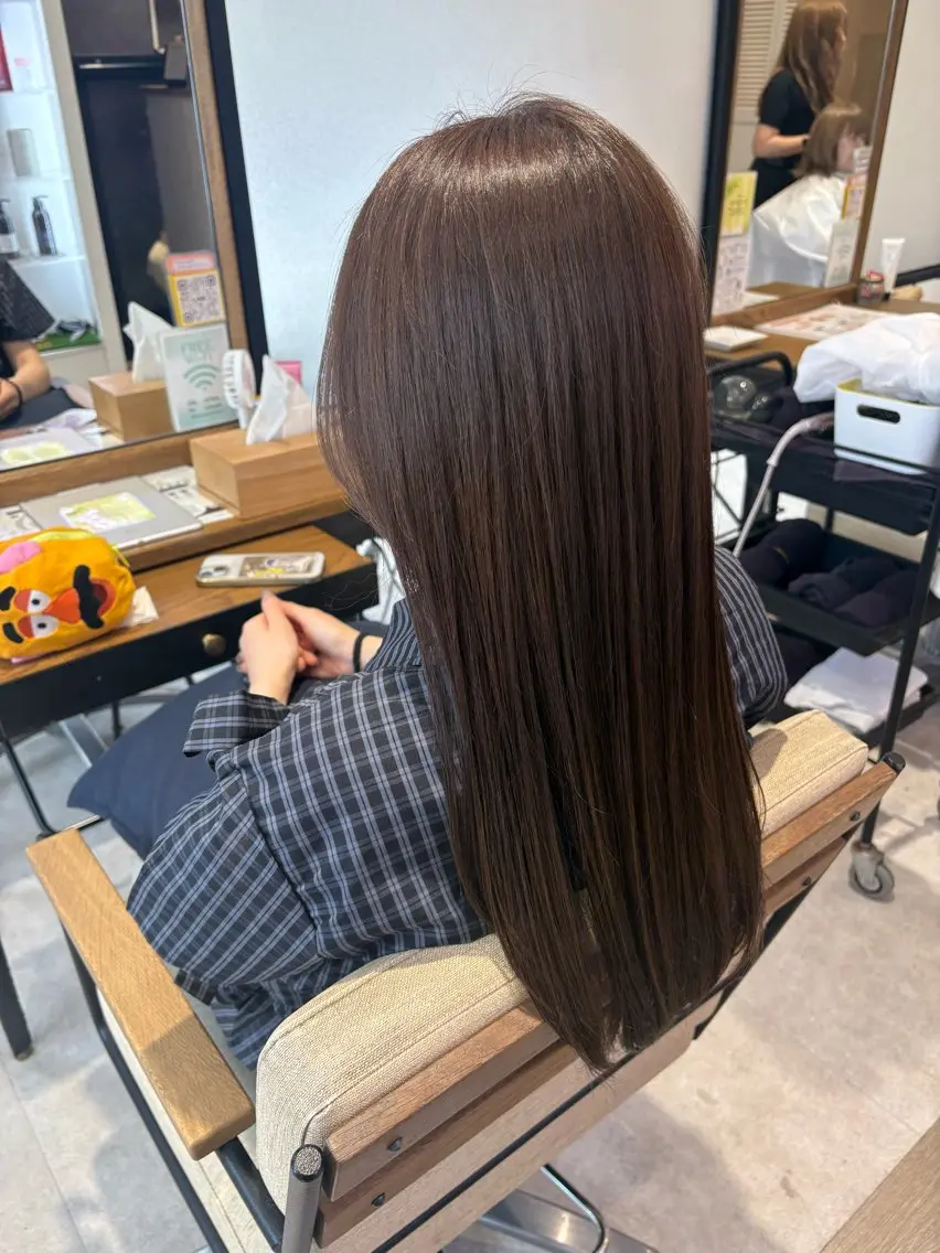 カラー 奥村 奈々加のヘアスタイル