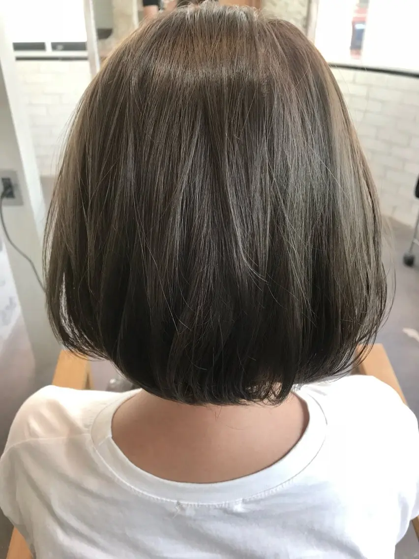 ショート カラー 塚本 昂のヘアスタイル