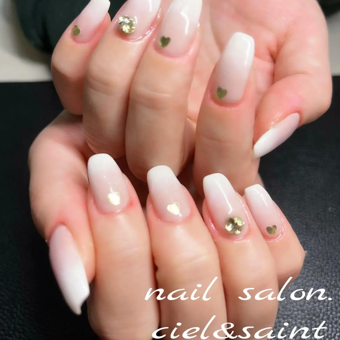 ネイル ストーンネイル nail salon ciel&saintのネイルデザイン