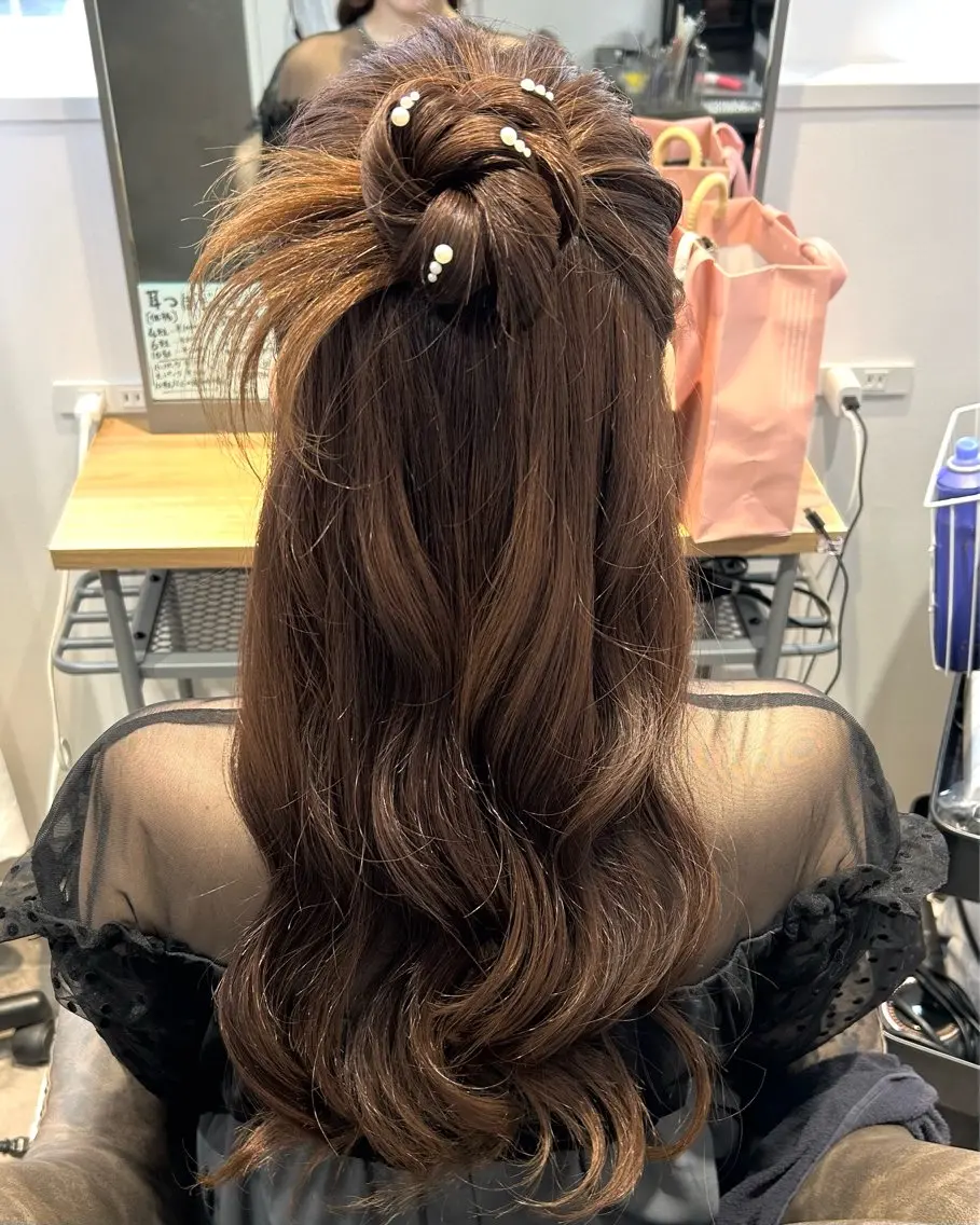 ヘアアレンジ ハーフアップ 若井 春実のヘアスタイル
