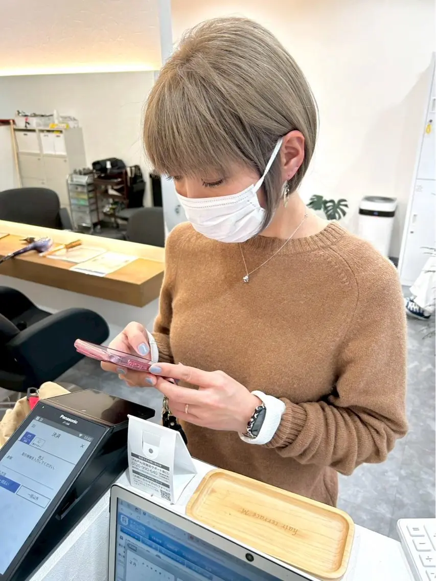 ショート ショートボブ ボブ ハイライト 髪質改善 ショートヘア カット ヘアカラー トリートメント 近鉄奈良ショートヘア 清水力也のヘアスタイル
