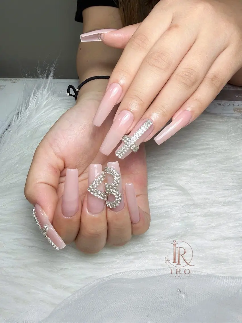 ネイル ハンドネイル IRO Nail Studioのネイルデザイン