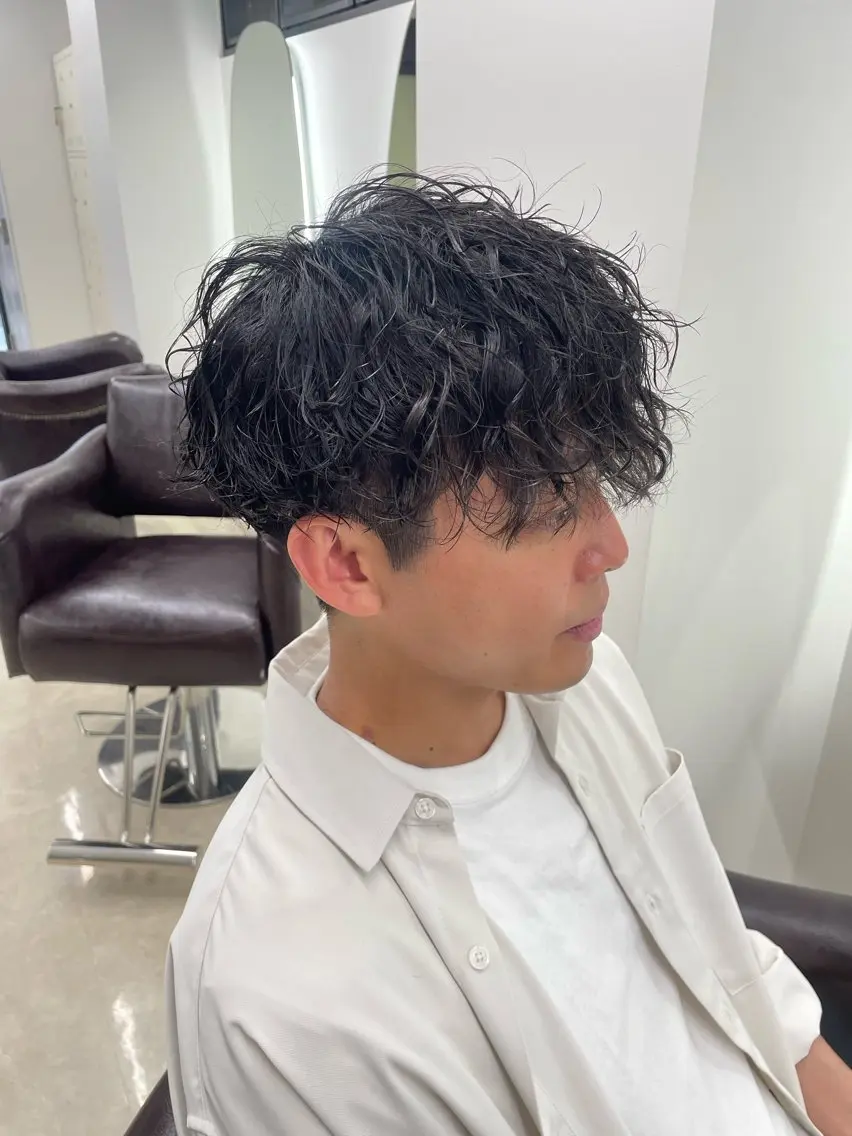 カラー パーマ メンズ カット ヘアカラー トリートメント ヘアセット 新宿/韓国ヘア/ 髪質改善ストレートのヘアスタイル