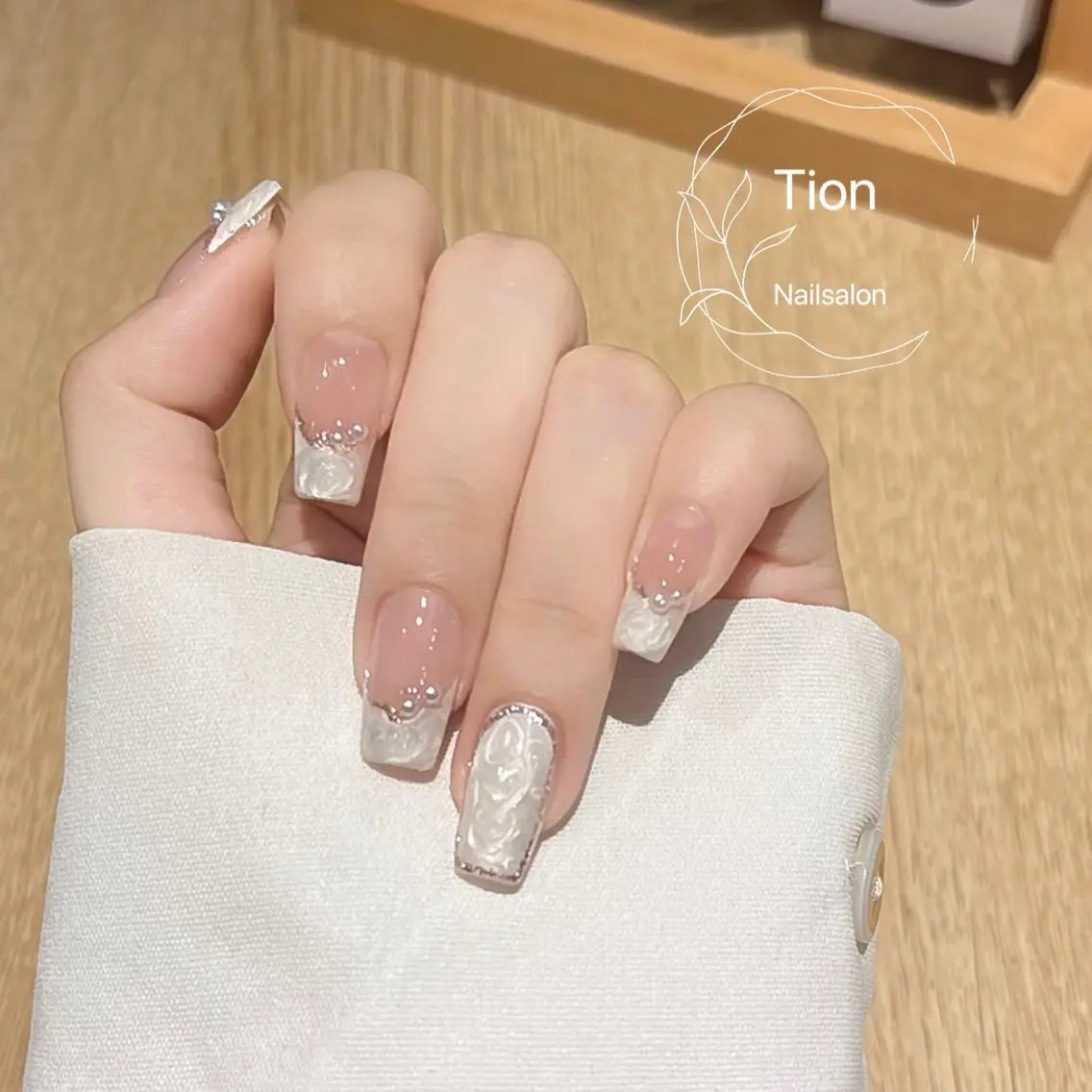 ネイル チークネイル 長さ出し フットネイル フレンチネイル ジェルネイル Nailsalon Tion 川崎店のネイルデザイン