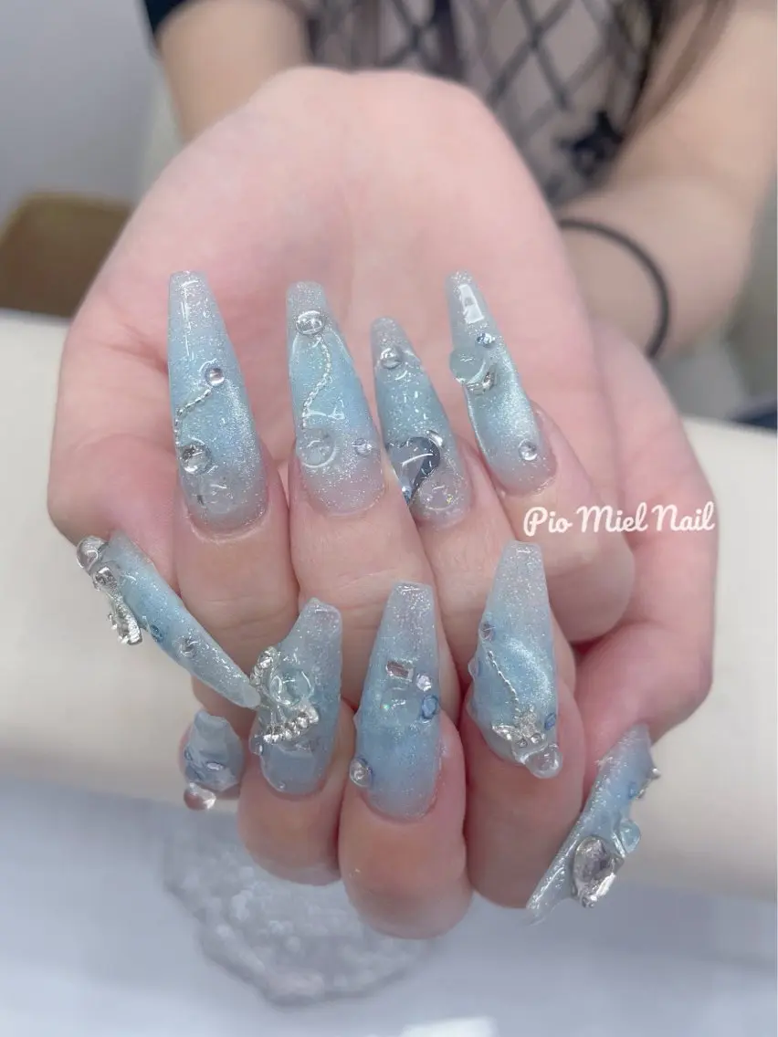 ネイル ブルー シルバー ハンドネイル HANA 長さだしのネイルデザイン