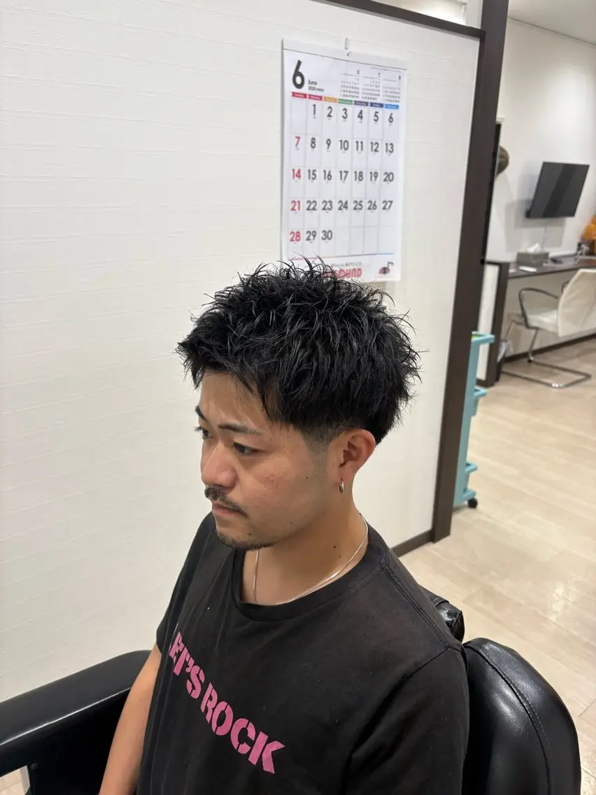 ショート 師玉 功一のヘアスタイル