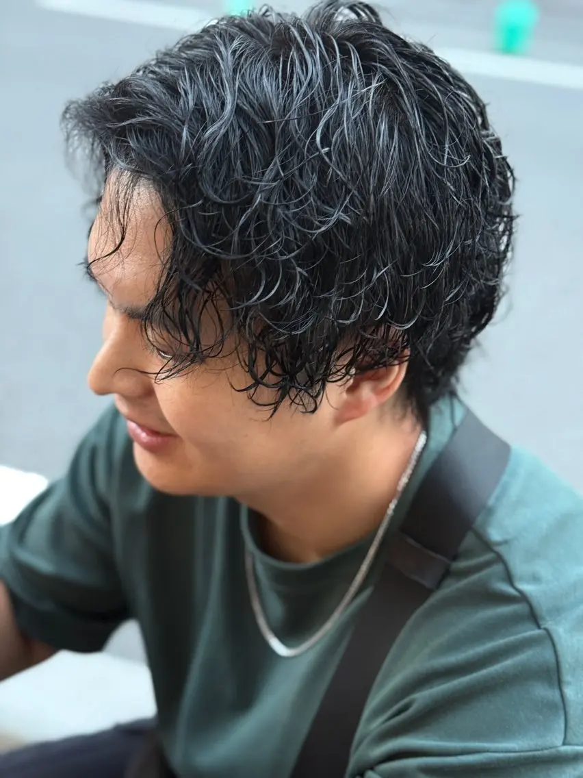 ショート パーマ メンズ メンズブリーチ メンズハイトーン ボブ 顔まわりレイヤー 顔周りカット dogstar 加藤翔大のヘアスタイル