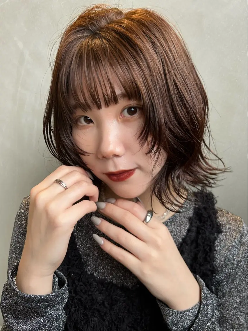 ミディアム カラー カット ヘアカラー トリートメント レイヤー/インナー カラー🦋ルイのヘアスタイル