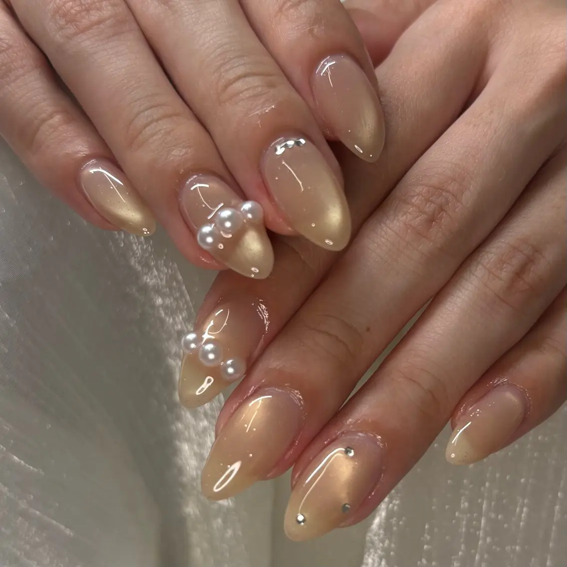 ネイル マグネットネイル glowé Runaのネイルデザイン