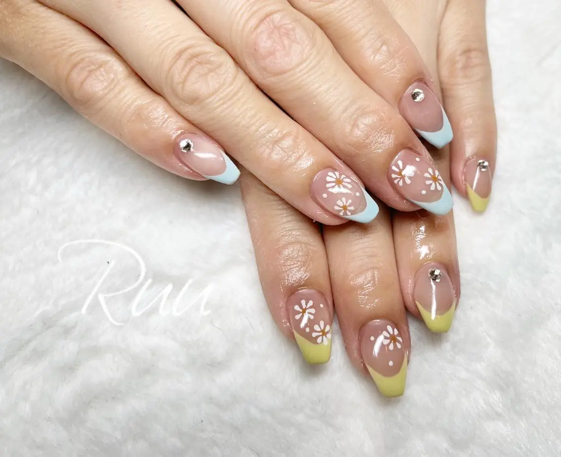 ネイル アートネイル フットネイル フレンチネイル キラキラネイル 韓国ネイル Nail salon Ruuのネイルデザイン