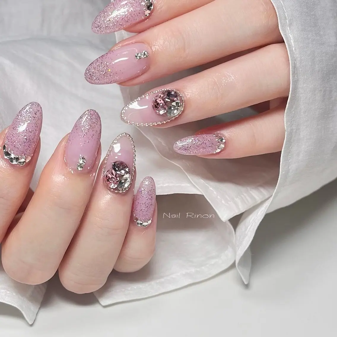 ネイル キラキラネイル ハンドネイル Nail Rinonのネイルデザイン