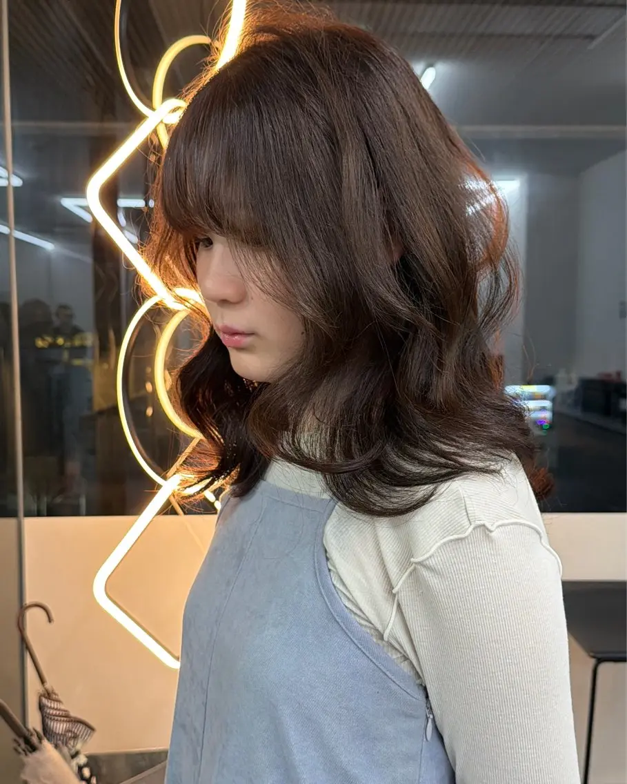 ミディアム カラー ヘアカラー LAKING あおいのヘアスタイル