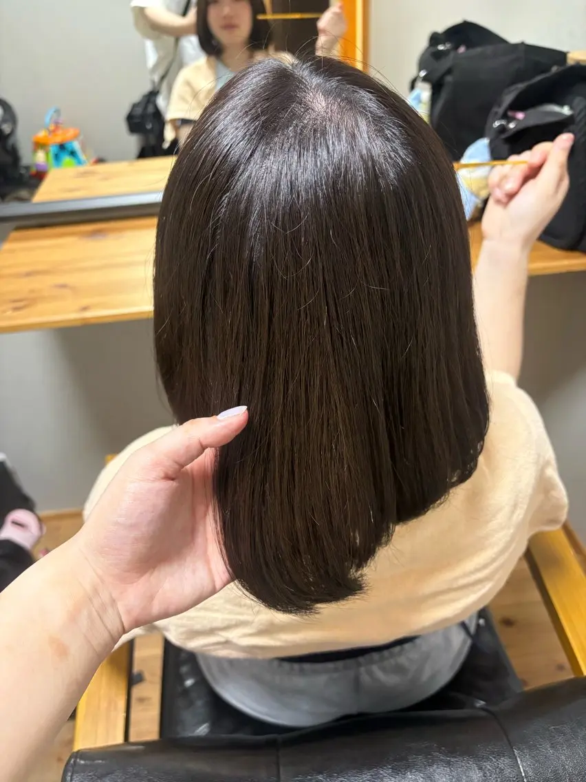 カラー 木崎 優来のヘアスタイル
