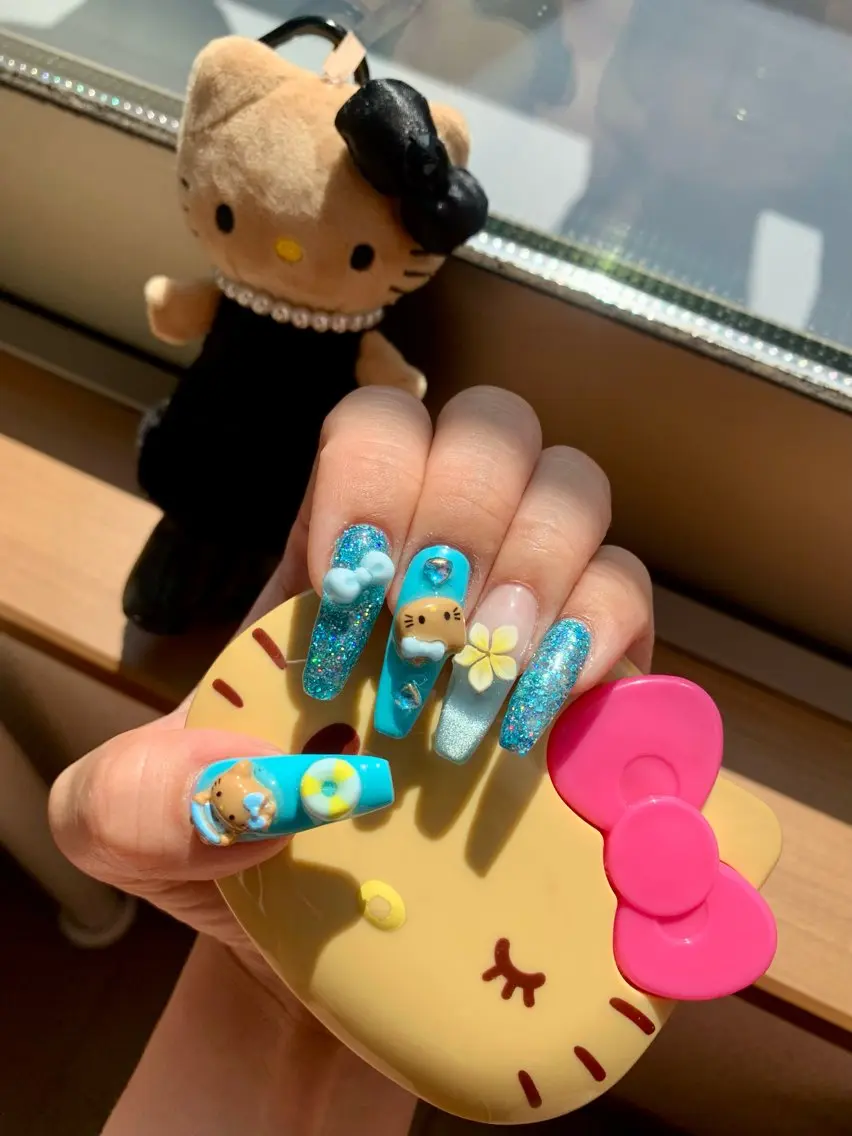 ネイル ハンドネイル ハンドケア 🌙都岡 ムーンネイルのネイルデザイン