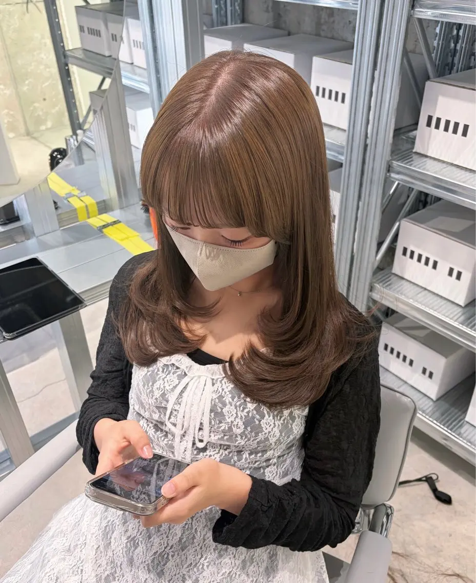 ミディアム カラー ブリーチ ダブルカラー カット ヘアカラー トリートメント ダブルカラー/レイヤ ーカット 🤍ゆきなのヘアスタイル