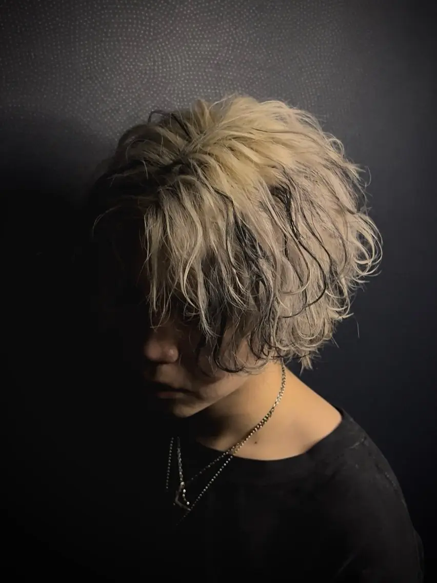 ショート カラー メンズ メンズウルフカット ウルフカット カット メンズウルフ特化🐺 🔥長山耕大🔥のヘアスタイル