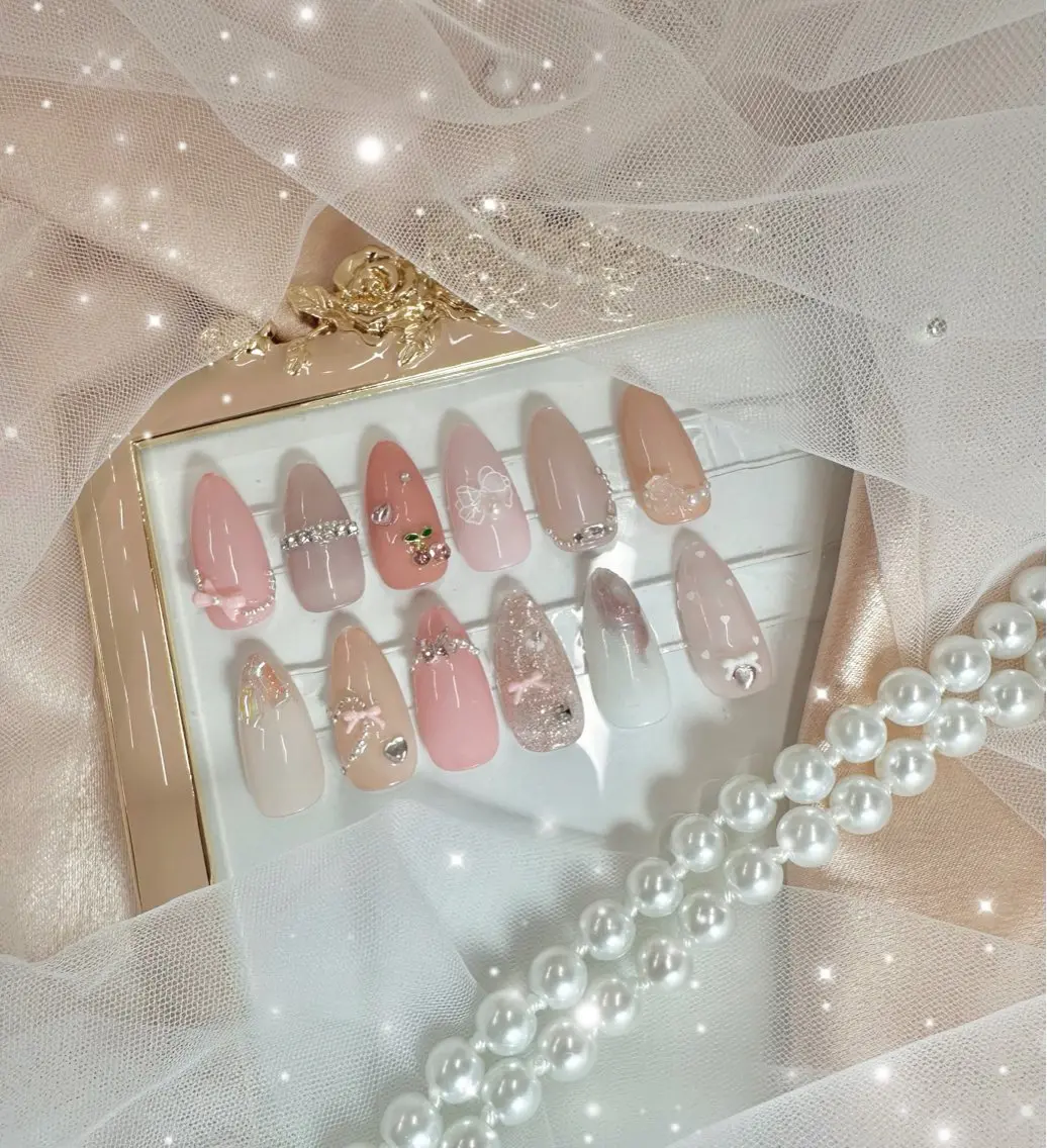 ネイル ハンドネイル Pawtique nail salonのネイルデザイン