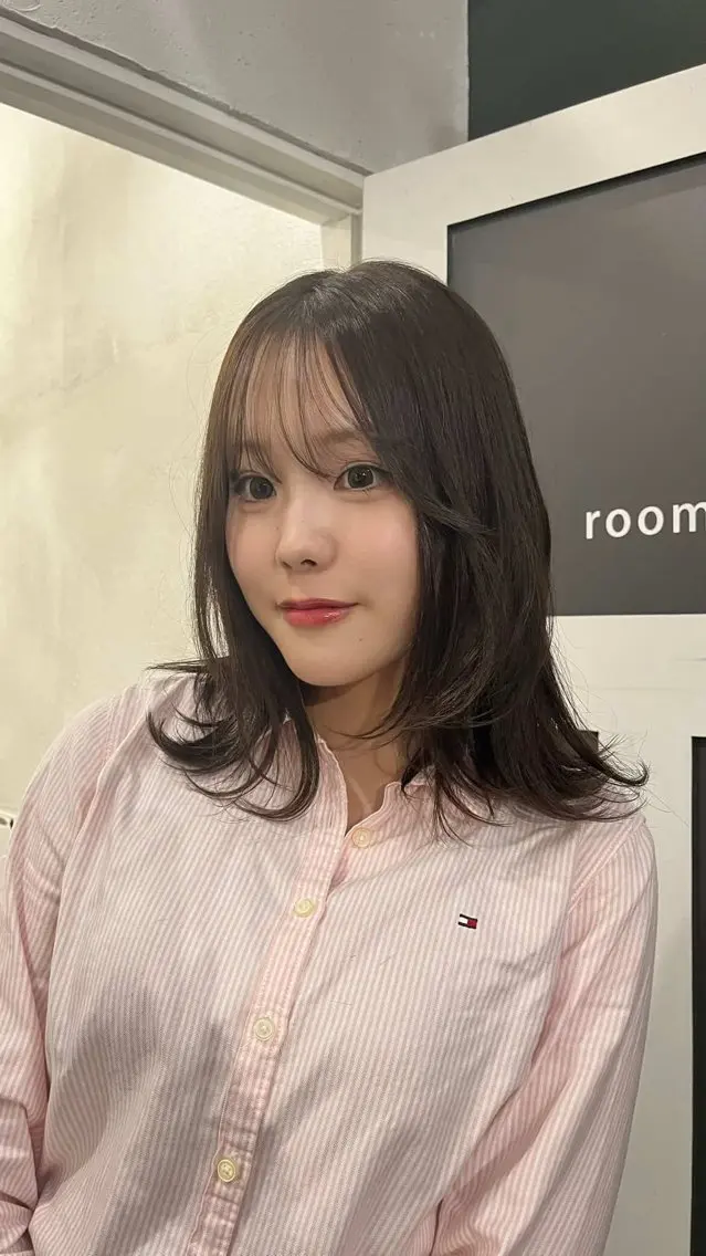 ミディアム NARVIS marinのヘアスタイル