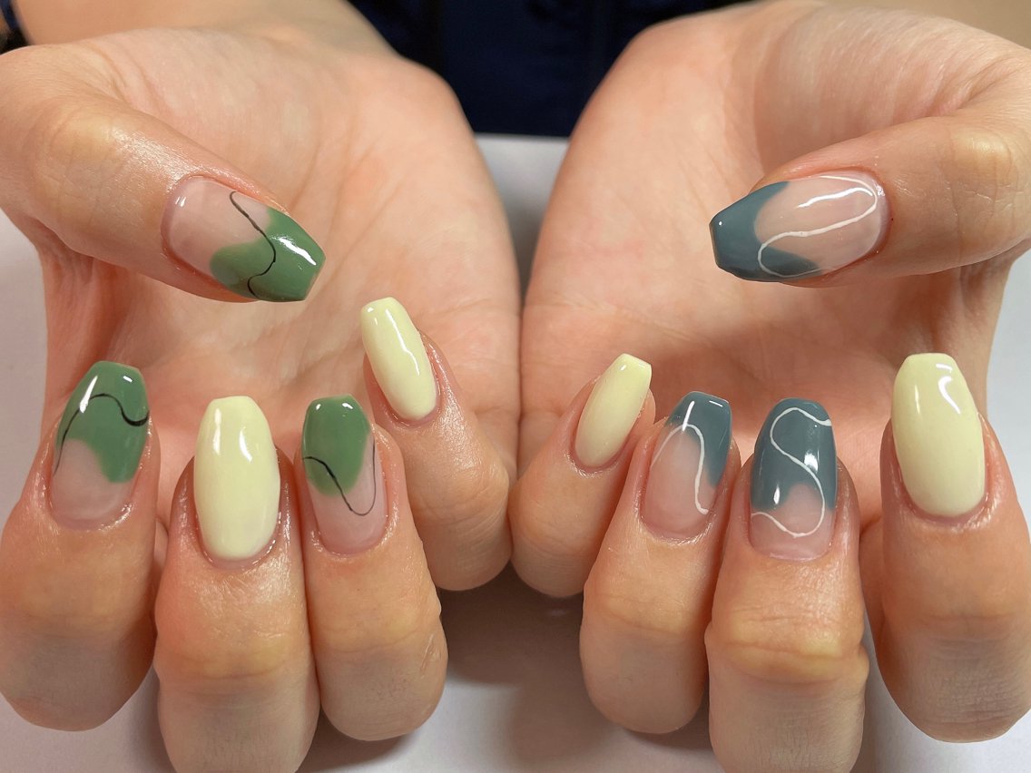 ネイル ハンドネイル kukuna nail🌻のネイルデザイン