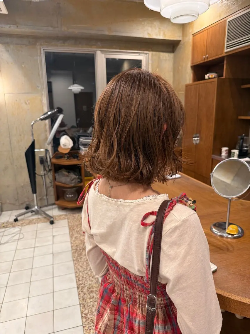 ショート ヘアカラー ウチミズ サヤカのヘアスタイル