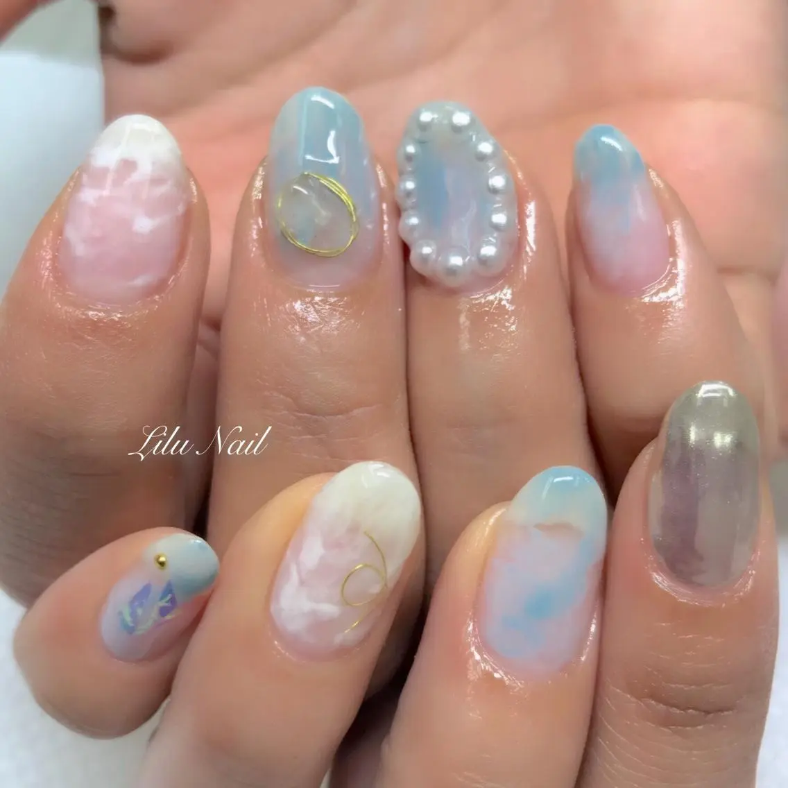 ネイル ミラーネイル ニュアンスネイル モチの良さ◉ フィルインネイル♡のネイルデザイン