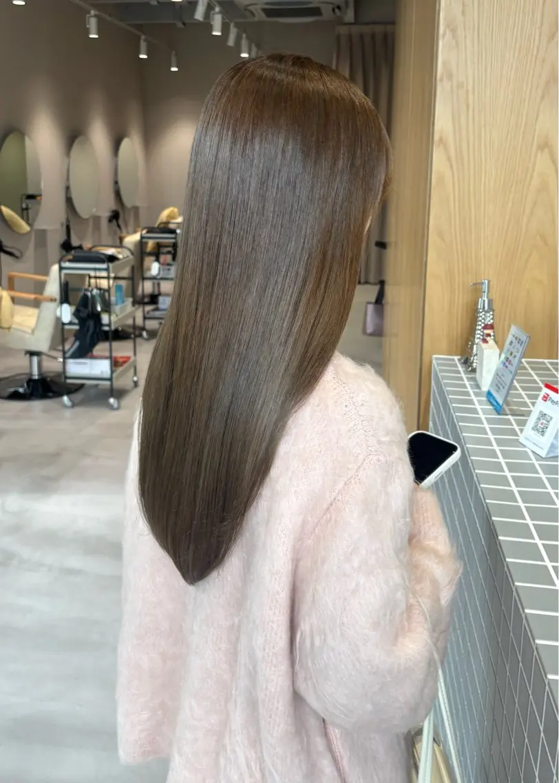 ロング カット ヘアカラー トリートメント 透明感カラーが得意✨ arakawayuaのヘアスタイル
