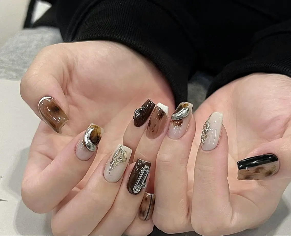 ネイル D-BEAUTY Nailsalonのネイルデザイン