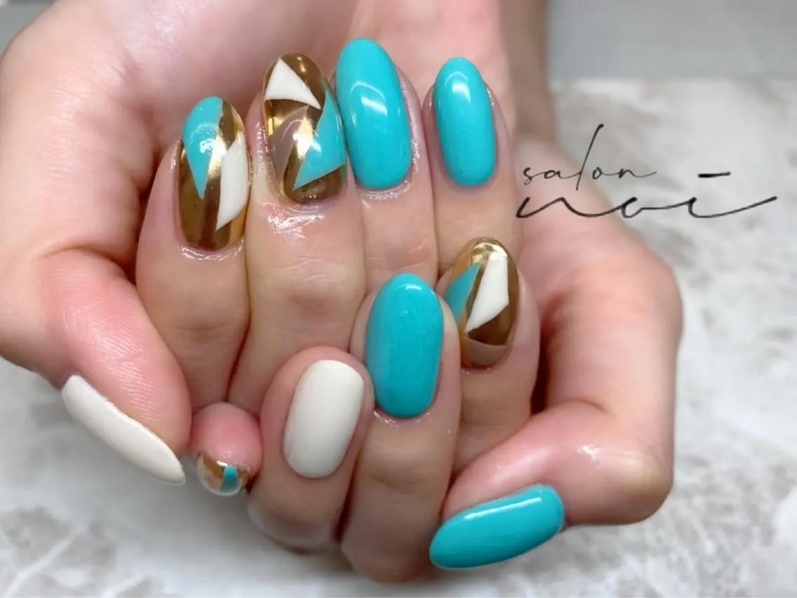 ネイル ゴールド ハンドネイル salon noiのネイルデザイン