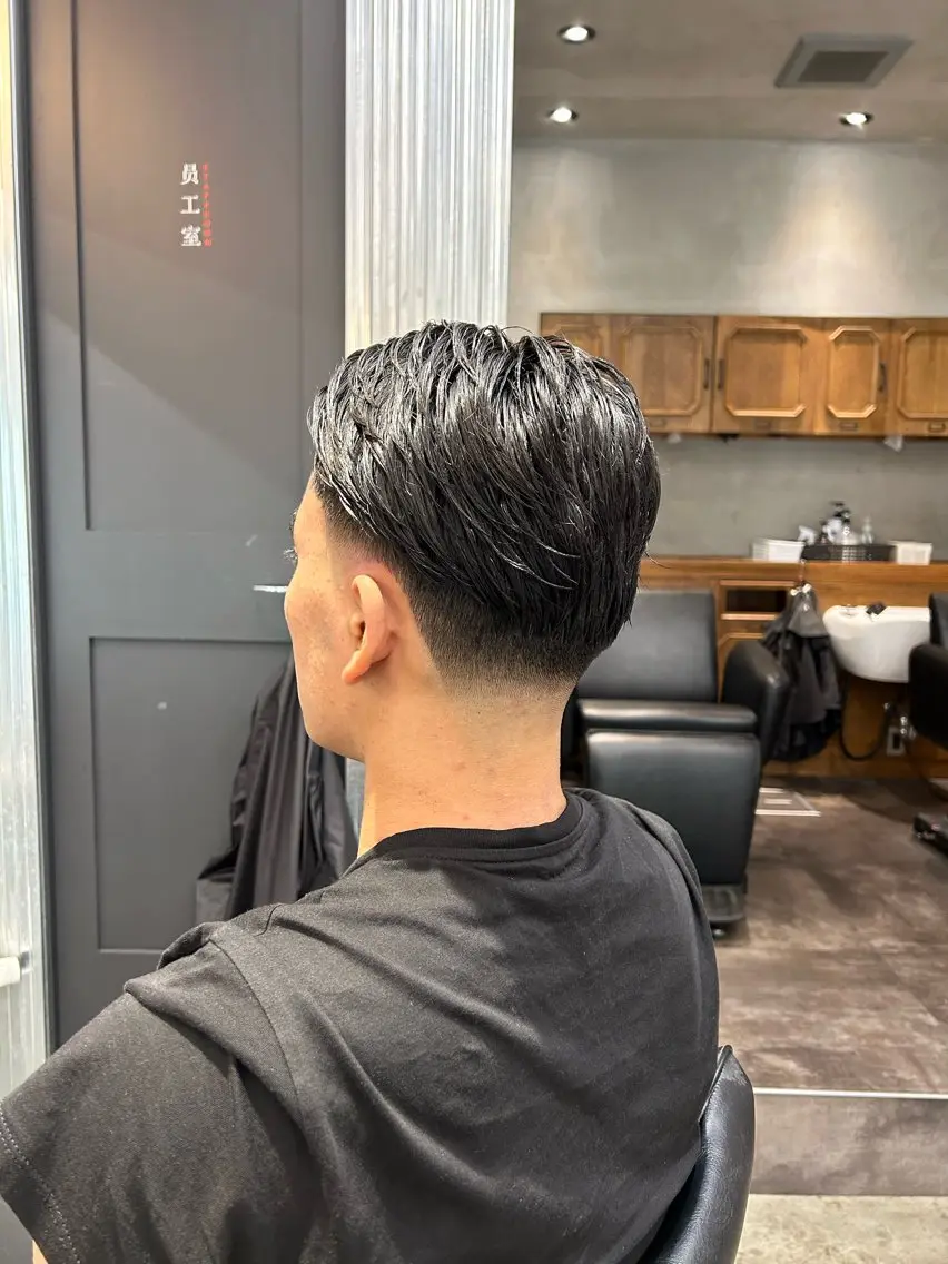 ミディアム メンズ オールバック フェードカット カット ヘアセット 明大前/フェード /海外パーマ/岳のヘアスタイル