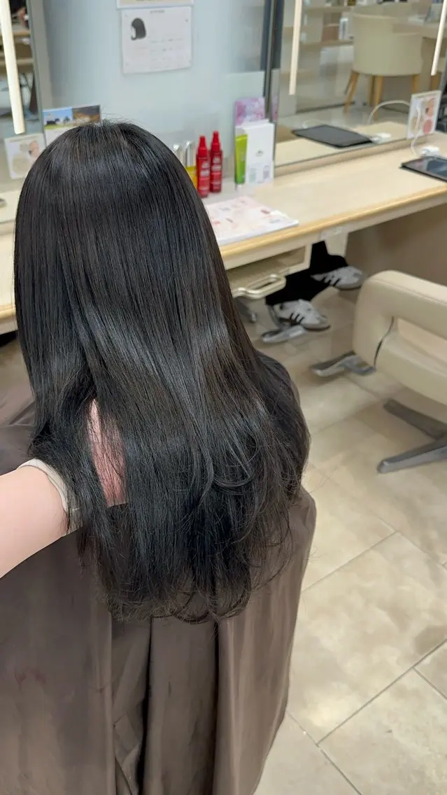 ロング カラー 艶髪 黄金比みくのヘアスタイル