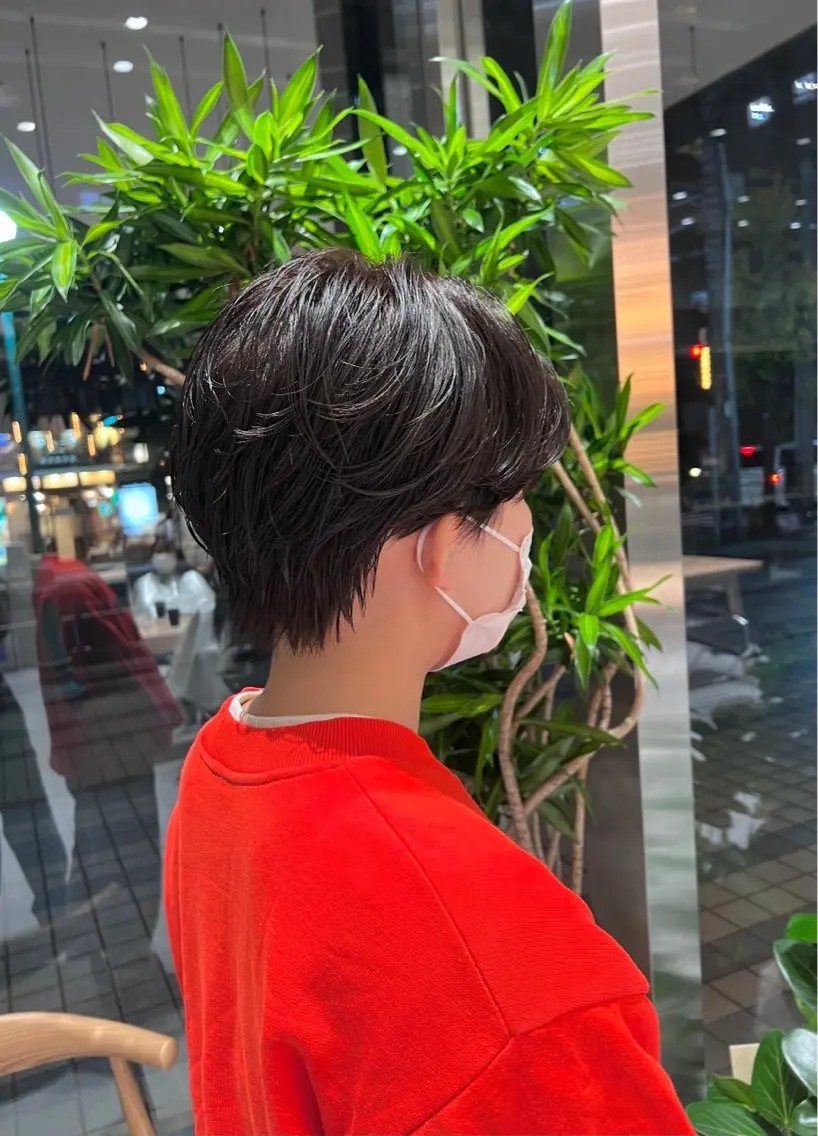 ショート ミオ💎ショート 透ける暗髪のヘアスタイル