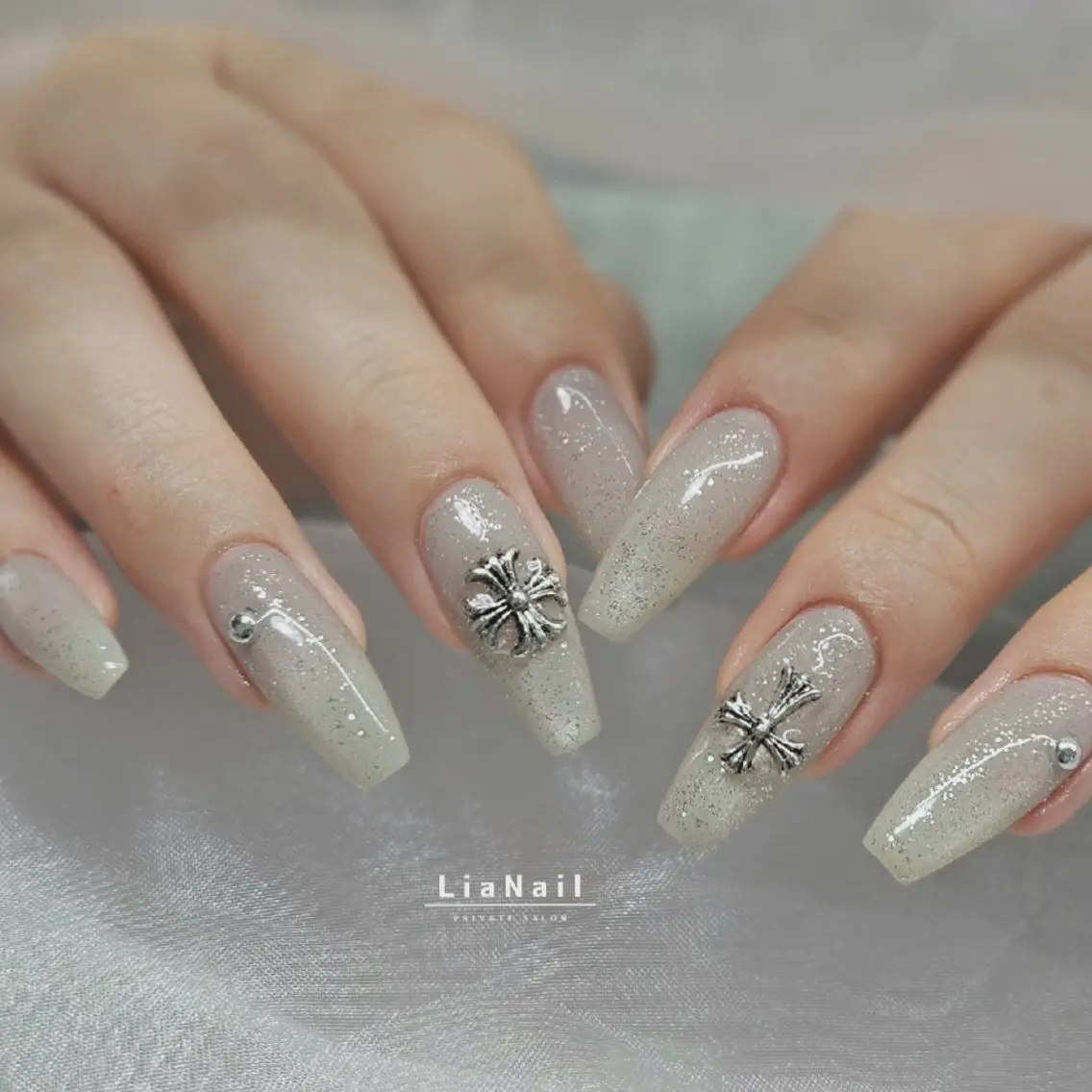 ネイル ハンドネイル Lia Nailのネイルデザイン