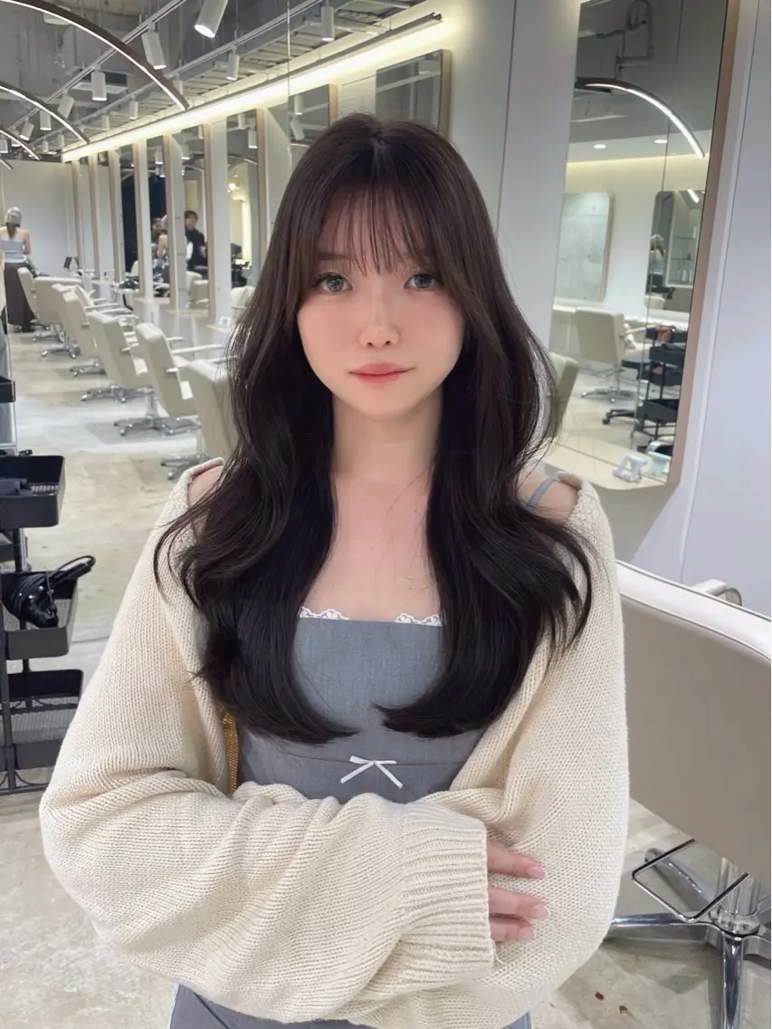 ロング カット ヘアカラー トリートメント モテ韓国へア/レイヤ ー🩵新川栄一朗のヘアスタイル