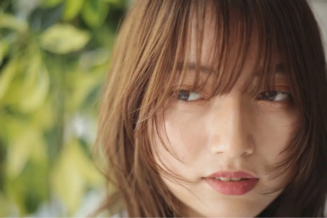 ミディアム カラー 顔まわりレイヤー 顔周りカット レイヤーカット カット ヘアカラー トリートメント 【韓国レイヤー特化 ハッシュカット】のヘアスタイル