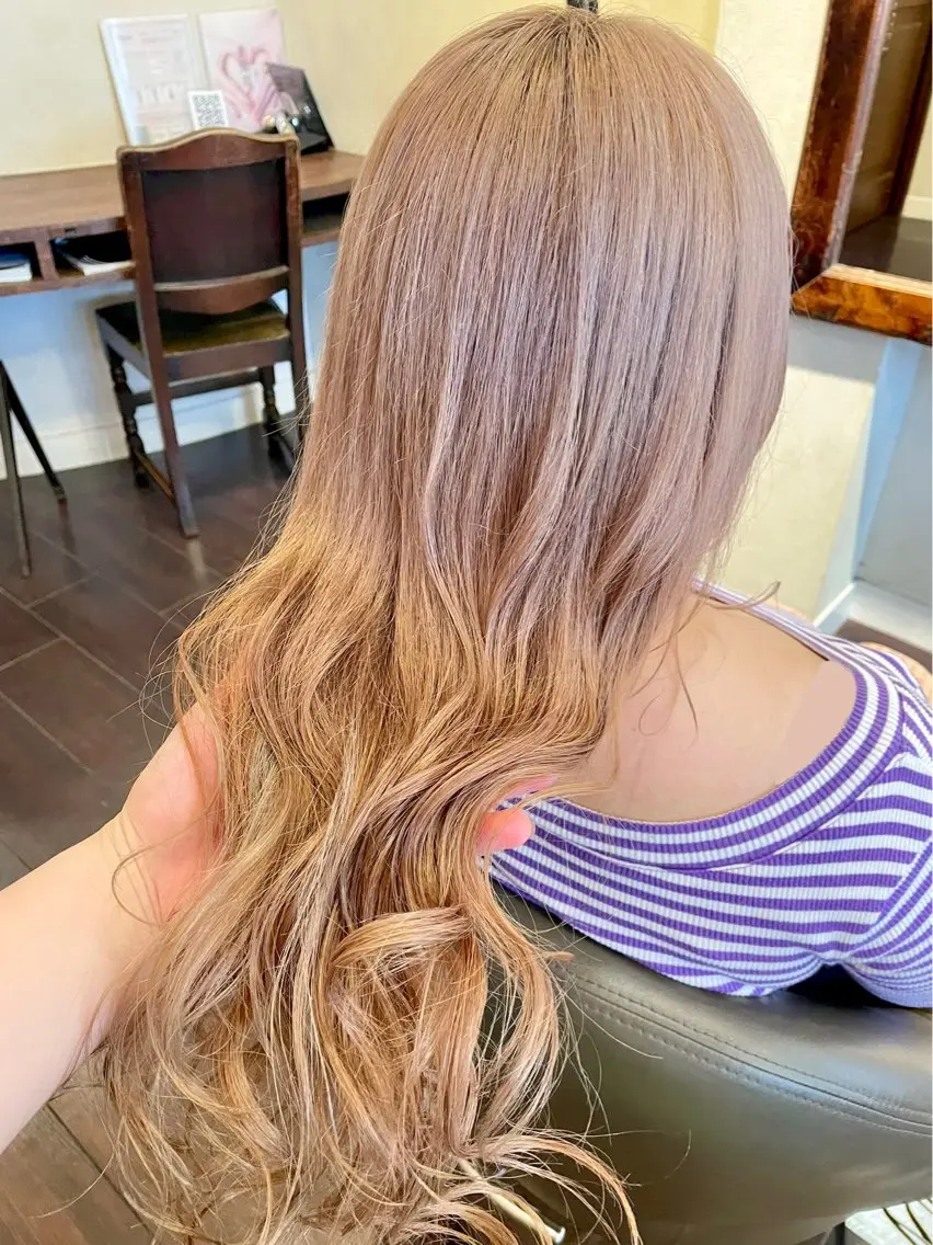 ロング カラー ベージュカラー ピンクカラー ピンクベージュ roost 優のヘアスタイル